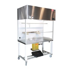 IsoTech CleanFlow Vertical Laminar Airflow Workstation, 4'